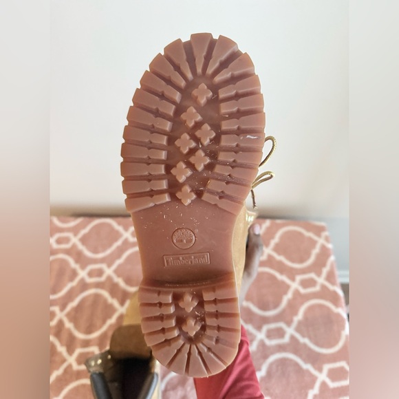 Timberlands - Picture 3 of 5